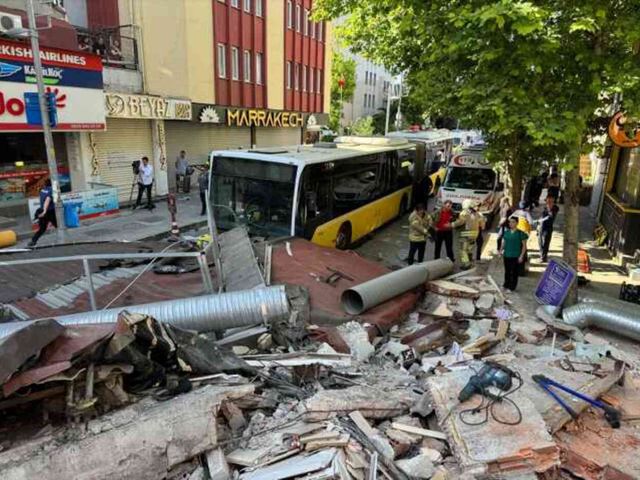 Küçükçekmece'de çökerek 1 kişinin ölümüne neden olan 3 katlı binanın sahibi tutuklandı