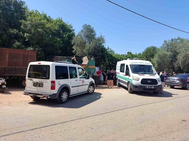 Fethiye'de Kayınpederini ve Kayınvalidesini Öldüren Şüpheli Firar Etti