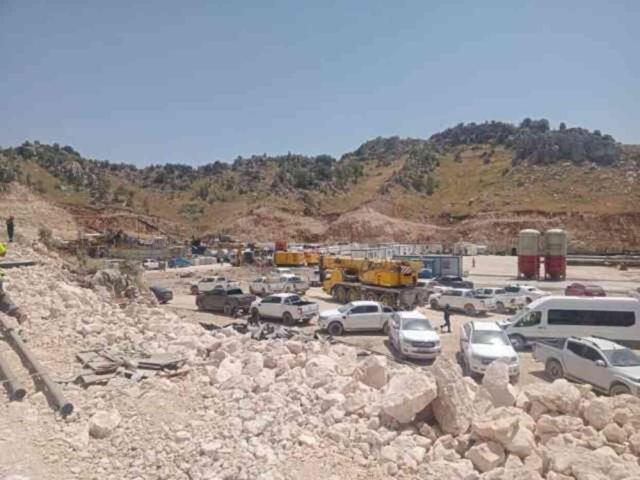 Gabar Dağı'nda petrol arama sahasında sondaj kulesi devrildi! Enkaz altında işçiler var