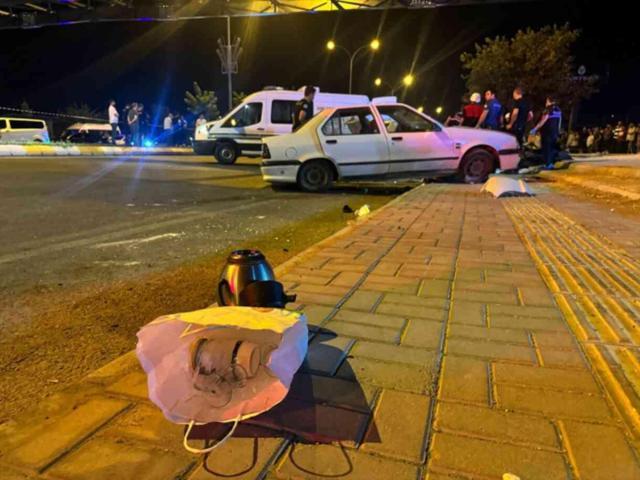 Şanlıurfa'da 3 otomobil parka giden kalabalığın arasına daldı: 5 çocuk can verdi