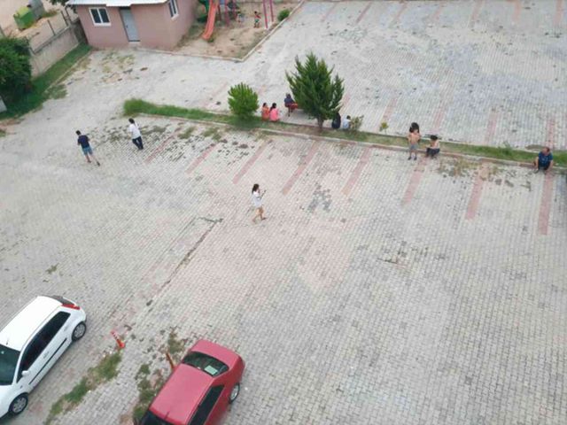 Adana'da art arda 3 deprem! Vatandaşlar panikle kendini sokaklara attı