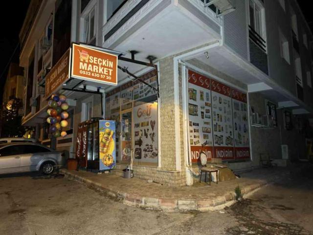 İzmir'de korku dolu gece! Ölü sayısı 3'e yükseldi, saldırganın üzerinden onlarca hap çıktı