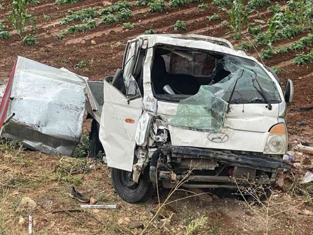 Gaziantep'te tarım işçilerini taşıyan kamyonet şarampole uçtu: 1 ölü, 22 yaralı