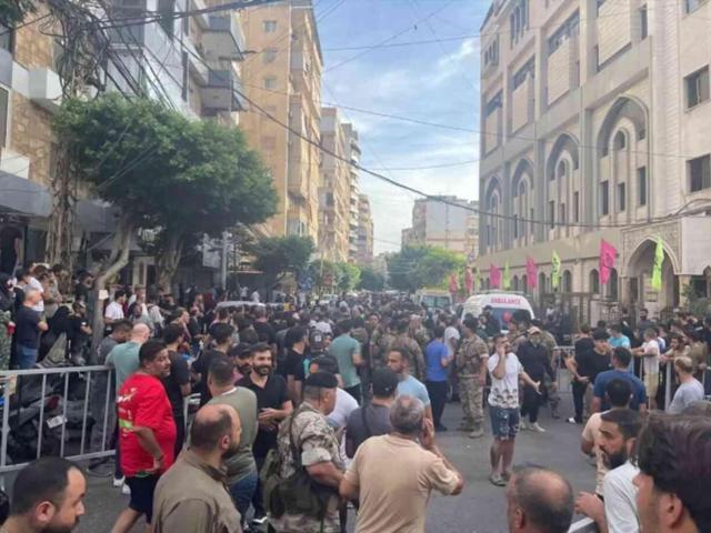 Savaşın ayak sesleri! Hizbullah'ın misillemesi sonrası İsrail yeniden Beyrut'u vurmaya başladı