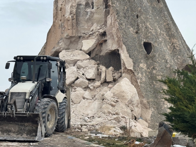 Milyonlarca yıllık peribacası böyle çöktü