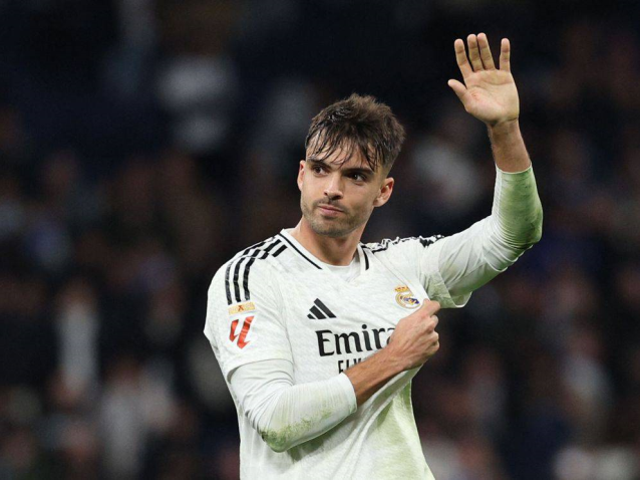 Genç Yıldız Arda Güler'in Takımı Real Madrid'in 21 yaşındaki defans oyuncusu Raul Asencio, ciddi bir suçlamayla gündeme geldi. Las Palmas İl Mahkemesi, genç bir kızın cinsel içerikli videosunun paylaşılması ve yayılmasıyla ilgili olarak Asencio hakkında soruşturma başlattı.