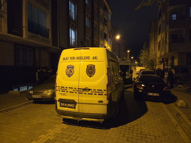 Esenyurt'ta kız arkadaşını yaralayıp, annesini öldürdü