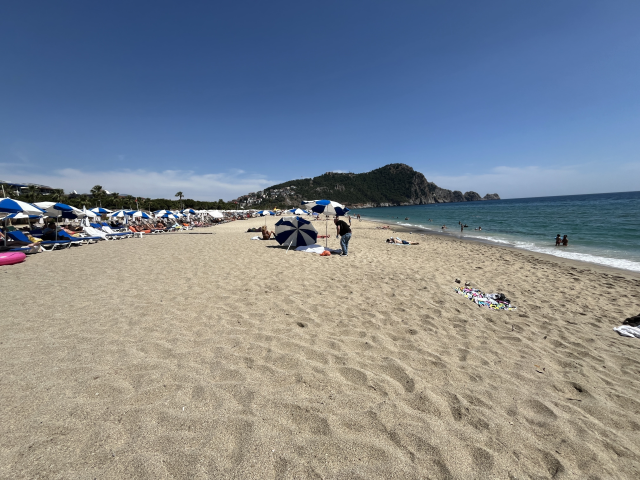 Alanya'da Alman Turist Güneşlenirken Hayatını Kaybetti