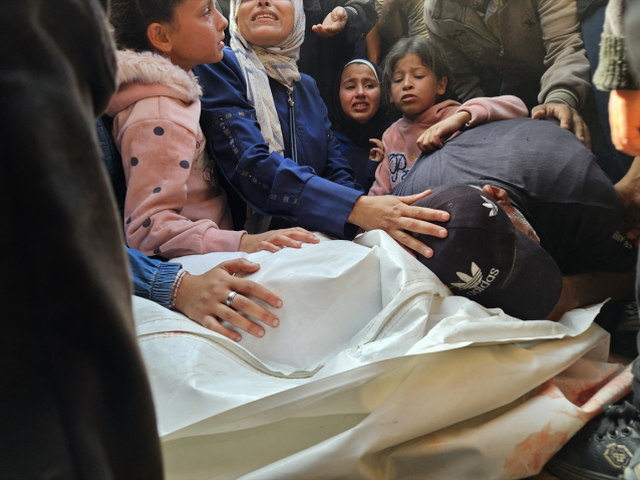 İsrail yardım noktalarına ulaşmak isteyen sivilleri vurdu! 30 kişi hayatını kaybetti