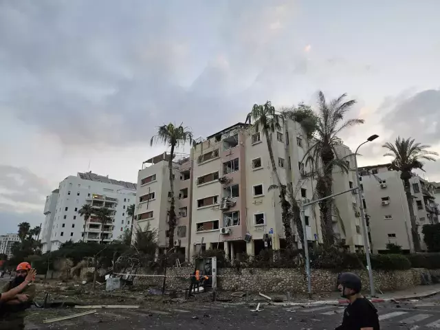 Yemen'den, İsrail'e balistik füze saldırısı