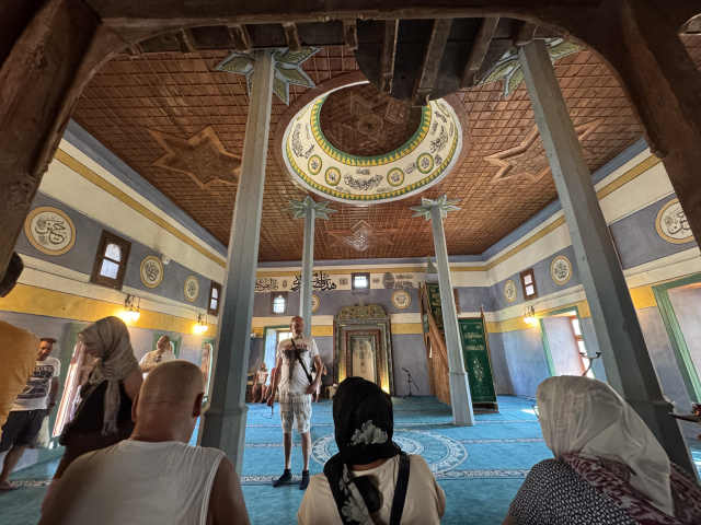 Antalya'nın 15 haneli 50 nüfuslu beton yapı bulunmayan 800 yıllık tarihi köyüne turist akını