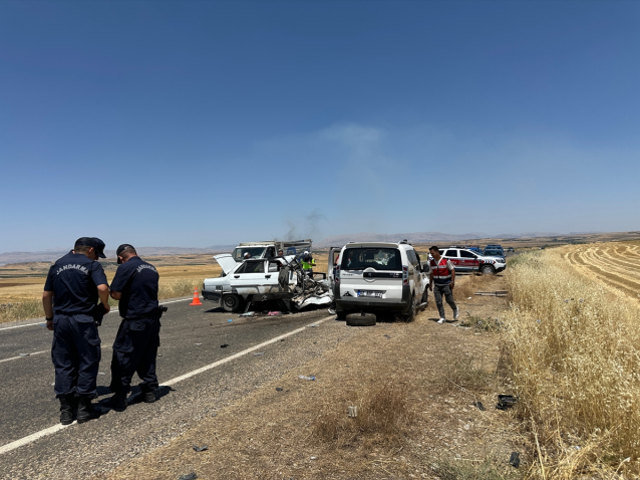 Adıyaman'da katliam gibi kaza: 4 kişi hayatını kaybetti, 1 kişi yaralandı