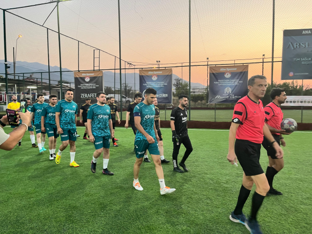Denizli’de Sağlık Çalışanları Futbol Turnuvası Finali ve Şehitlere Saygı Anması