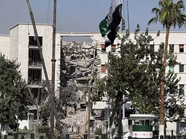 Beyaz Saray'dan Netanyahu yorumu: Deli gibi davranıyor, sürekli her şeyi bombalıyor