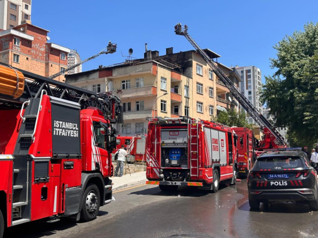 Ümraniye'de 4 katlı binada yangın