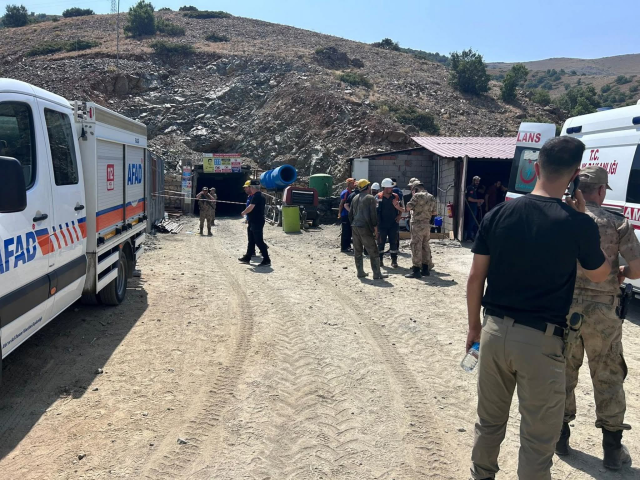 Elazığ'da maden ocağında göçük! Çok sayıda ekip olay yerinde