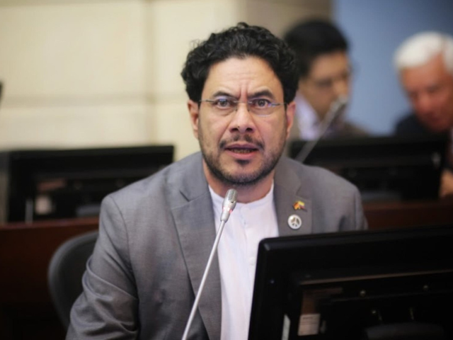 Eski Senatör Ivan Cepeda