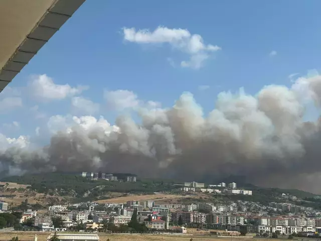 Çanakkale'deki orman yangını devlet hastanesine ulaştı! Hastalar tahliye ediliyor