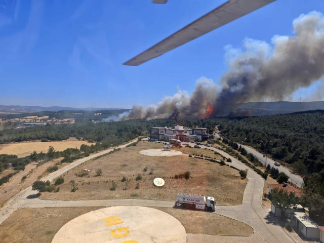 Çanakkale'de orman yangını! Alevler hızla ilerliyor, tahliyeler başladı