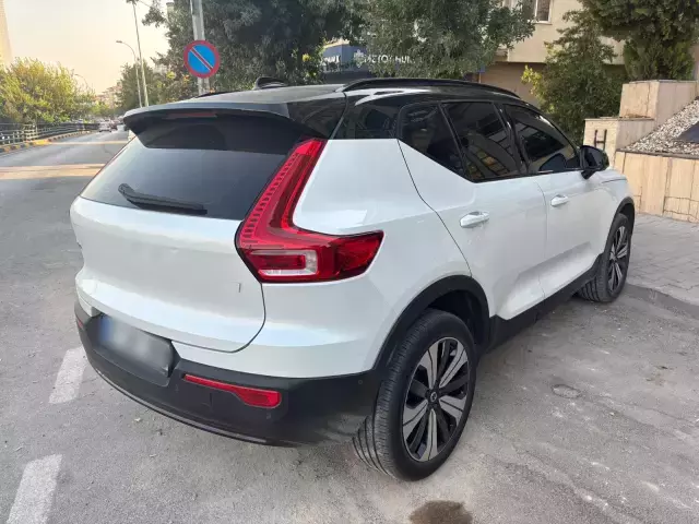Sıfır aldığı lüks cip 8 ay servisten gelmedi! Bayiden aldığı yanıtla ikinci şoku yaşadı