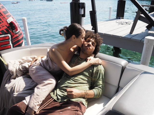 Düğün öncesi tatil kaçamağı: Selena Gomez'den aşk pozu