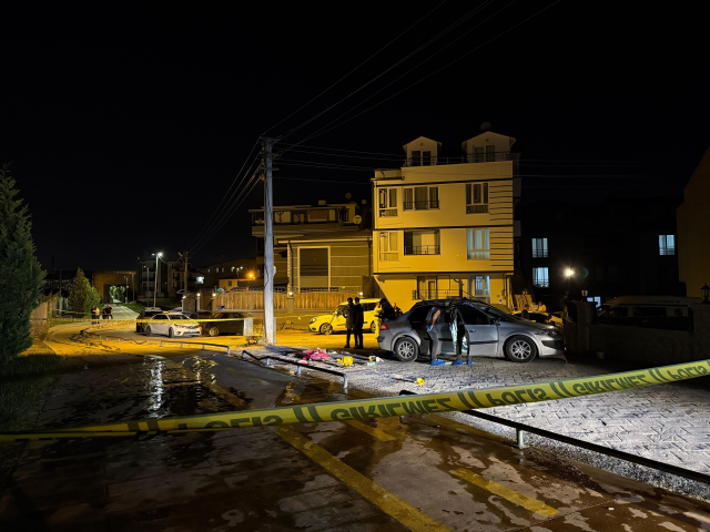 Ayrılmak isteyen hemşire sevgilisi ile erkek kardeşini vurup, intihar etti