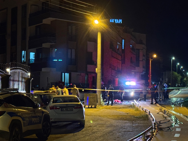 Ayrılmak isteyen hemşire sevgilisi ile erkek kardeşini vurup, intihar etti