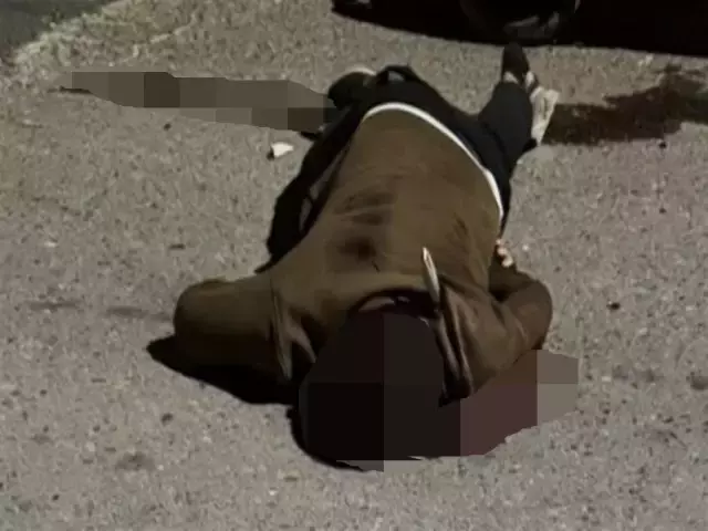 Sırtındaki bıçakta hastaneye yetişemeden can verdi
