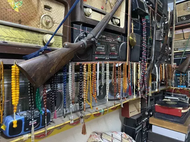 Kötü komşu hem traktör hem dükkan sahibi yaptı