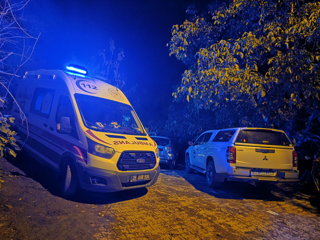 Av tüfeğiyle oğlunu öldürdü, eşini ağır yaraladı
