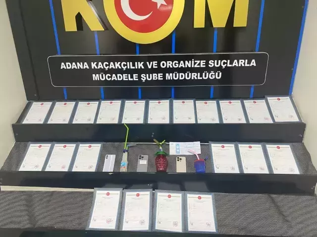 Kapısına gelen çiçeği aldı, 5 ev ve araçlarından oldu