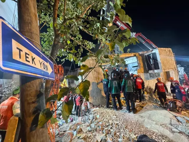 Gebze'de arama çalışmaları sona erdi! Anne ve babanın da cansız bedenlerine ulaşıldı