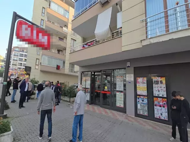 Markette eski eşini göğsünden bıçakladı, polisi arayıp teslim oldu