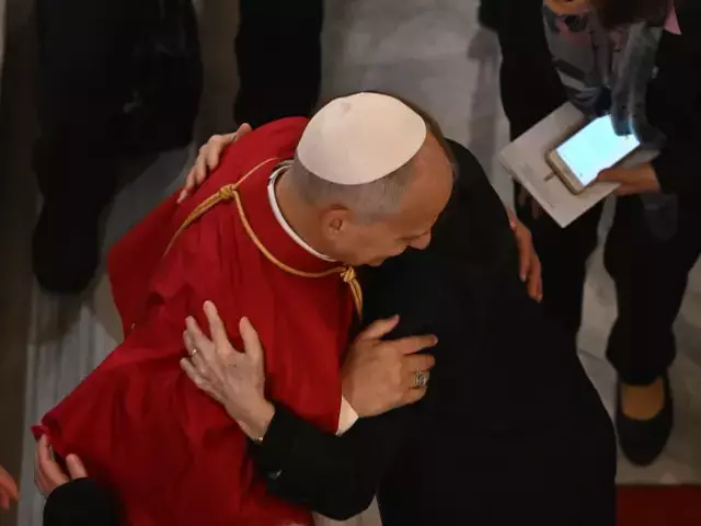 Papa 14. Leo İstanbul'da! İlk durağı bakın neresi oldu