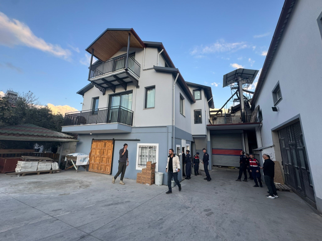 Muğla'da Siyanürün Neden Olduğu Zehirlenme Vakası: 18 Yaşındaki Genç Kız Hayatını Kaybetti