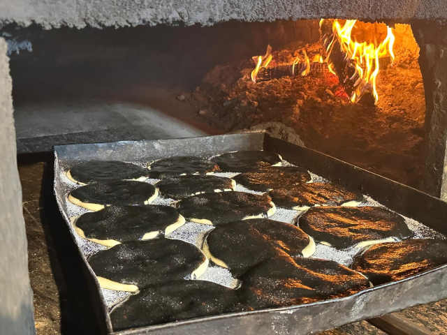 Bursa'da Siyah Susam Tahini ile Farklılaşan Tahinli Pide Büyüledi