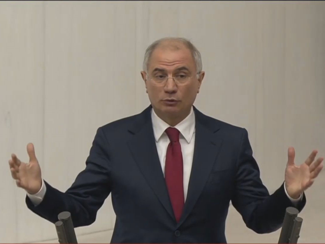 Meclis'te AK Partili Ala ve CHP'li Emir arasında 'Masumiyet karinesi' tartışması