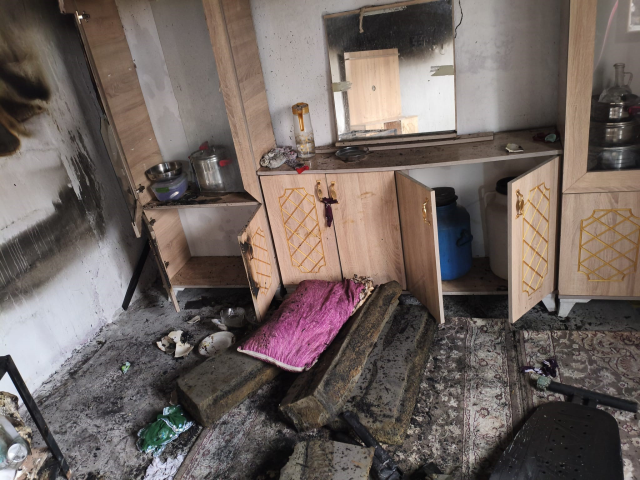 Bu ailenin gittiği her evde yangın çıkıyor! 2 aylık bebek de yaralandı