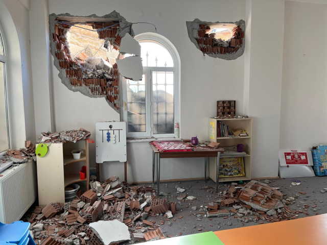 Sabah yürüyüşüne çıkan yaşlı kadın 31 öğrencinin hayatını kurtardı