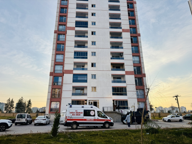 Eşinin kayıp ihbarı yaptığı genç kadının cesedi boş dairede bulundu