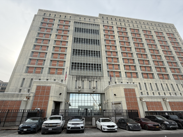 Maduro'yu taşıyan u&ccedil;ak New York'ta