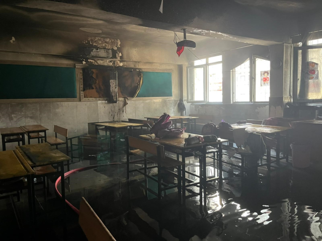 İlkokulda sınıfta yangın çıktı, eğitime 2 gün ara verildi