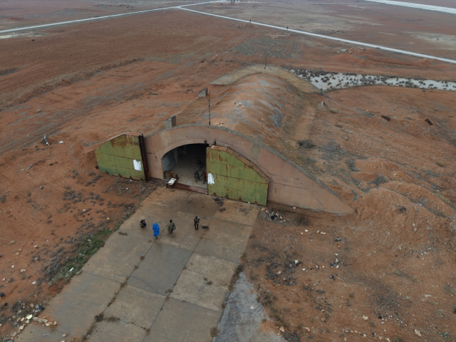 YPG/SDG unsurları Tabka'dan çekilmeye başladı, Suriye ordusu Rakka'nın kapısına dayandı