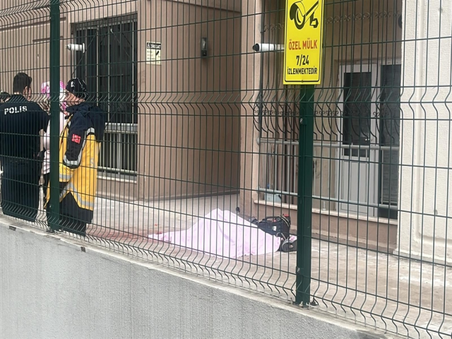 Kiralama bahanesiyle baktığı 17'nci kattaki dairenin balkonundan atlamış