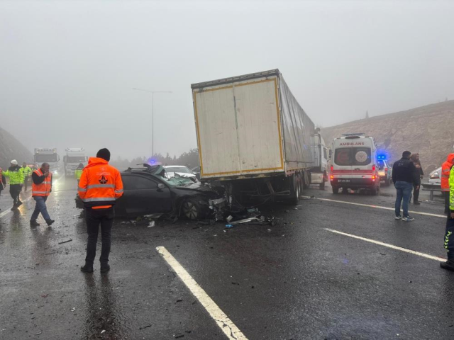 Gaziantep'te zincirleme trafik kazası: Ölü ve yaralılar var