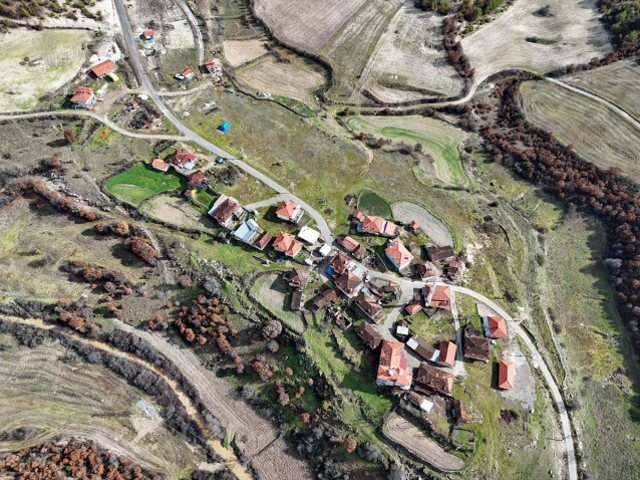 Türkiye'de köy sayısı 18 bin 215 olarak kayıtlara geçti