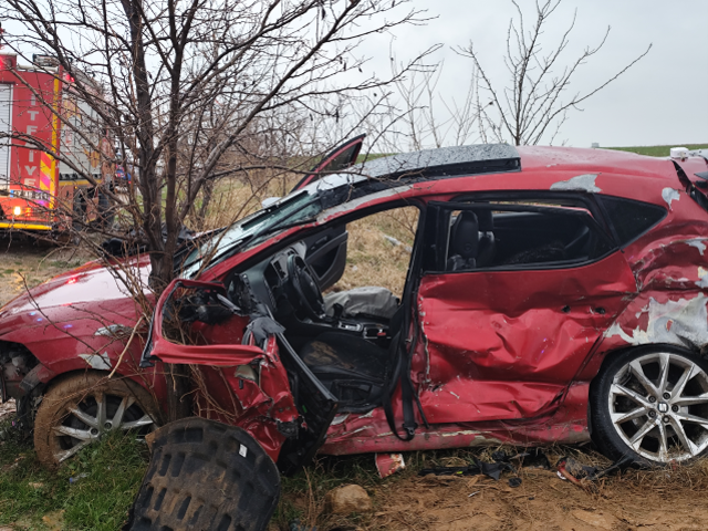 Mardin'de otomobil ile TIR çarpıştı: 2 ölü, 2'si ağır 3 yaralı