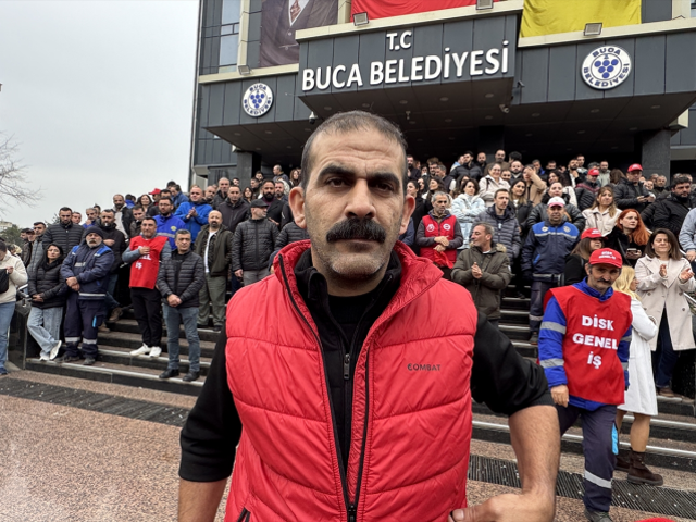 Buca Belediyesi işçileri ödenmeyen ücretleri nedeniyle iş bıraktı