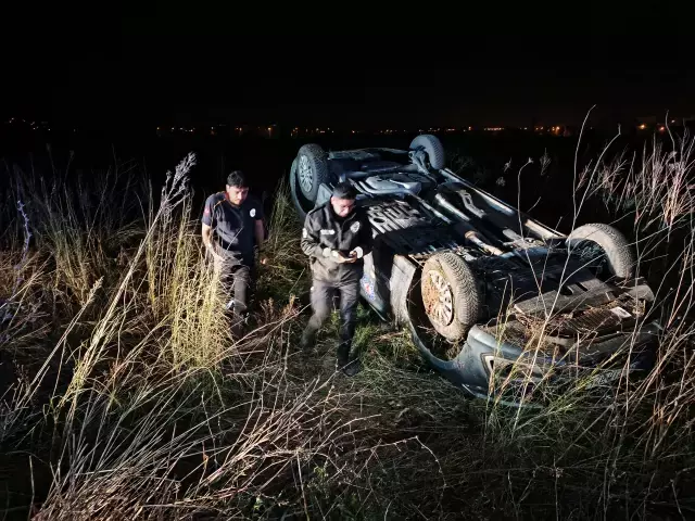 Görüştüğü kadının eşi tarafından kovalanırken kaza yaptı