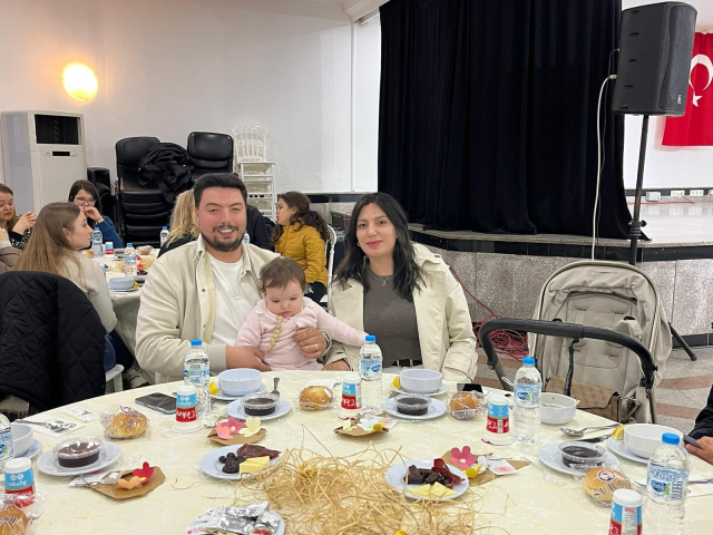 Milli yıldızımız 3600 kilometre uzaklıktan bile ilkokul öğretmenini unutmadı